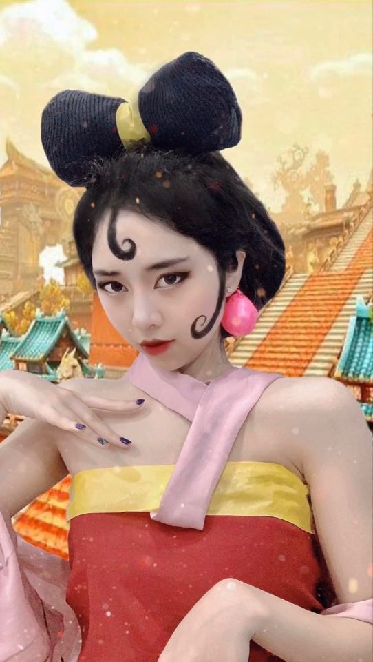 Theo như chia sẻ mới đây, hot girl cho biết ý tưởng này nảy sinh từ thời gian nghỉ dịch Covid-19, do rảnh rỗi nên cô nàng mới thử làm nhân vật cổ trang rồi quay clip.