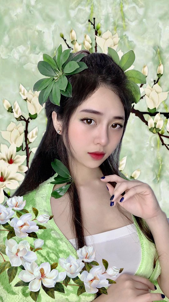 Từ trước tới nay hot girl TikTok này đã hóa thân được thành nhiều nhân vật như Nhàn Phi (Như Ý Truyện), Lam Vong Cơ, Lý Mạc Sầu, Tiểu Long Nữ, Đát Kỷ...