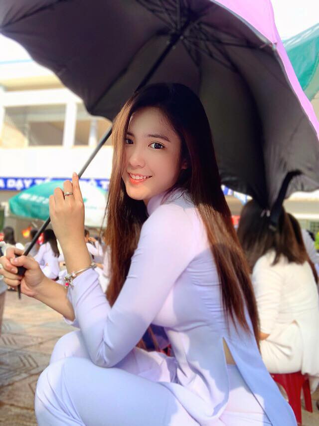 Chia sẻ về dự định tương lai, Đoan Nghi dự định sẽ tiếp tục tập trung vào học tập và trở thành nữ doanh nhân thành đạt.