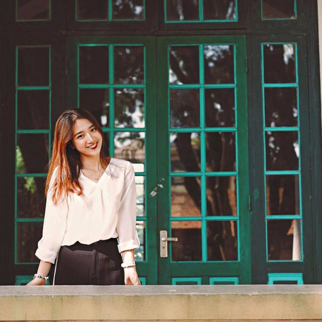 Giáo viên dạy Văn tương lai chia sẻ, ngay từ khi còn là học sinh cấp 2 bản thân đã có niềm yêu thích đặc biệt với môn văn. Cô từng đạt nhiều giả học sinh giỏi văn cấp thành phố, cấp quận và cấp cụm.