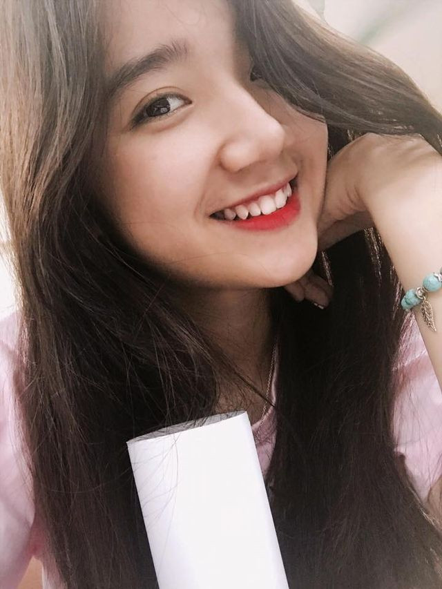 Chỉ sau 1 thời gian ngắn đăng tải, bức ảnh của cô giáo dạy Văn, Nguyễn Vũ Mai Phương đã thu hút hàng nghìn lượt tương tác.