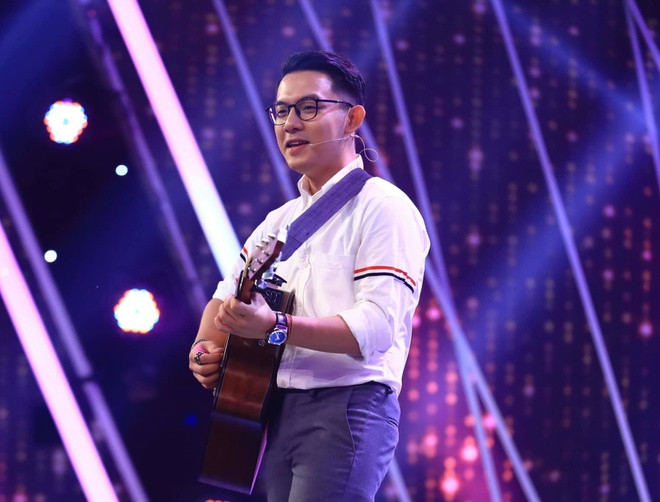 Dù không được nữ chính lựa chọn xong Đông Khuê vẫn chiếm spotlight với vẻ ngoài điển trai cùng sự nghiệp đáng ngưỡng mộ.
