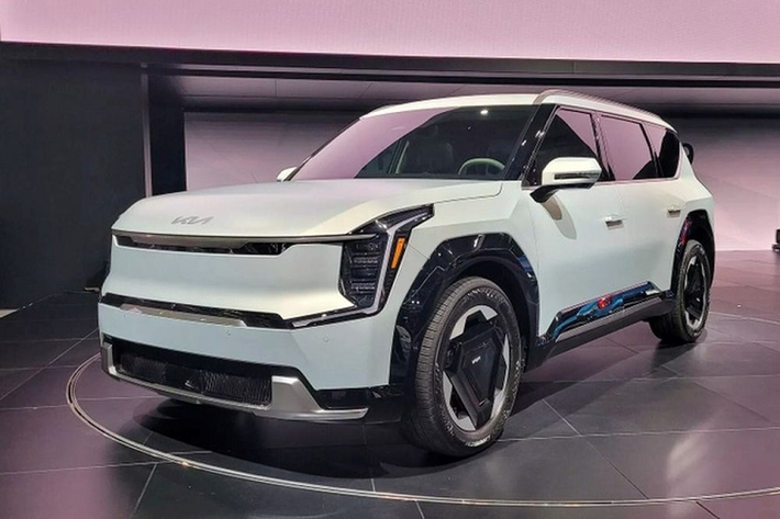 Theo Automotive News, hãng ôtô Hàn Quốc cũng đã đặt mục tiêu dài hạn là trở thành một trong ba nhà sản xuất ôtô điện hàng đầu thế giới.