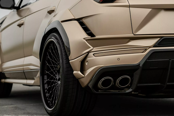 Sức mạnh của Urus S và Urus Performante được giữ nguyên, bởi hãng độ 1016 Industries chỉ can thiệp ngoại thất. Cả 2 phiên bản Urus trang bị động cơ V8 tăng áp kép 4.0L cho công suất 666 mã lực. Khả năng tăng tốc Urus S từ 0 lên 100 km/h trong 3,5 giây và Urus Performante là 3,3 giây.