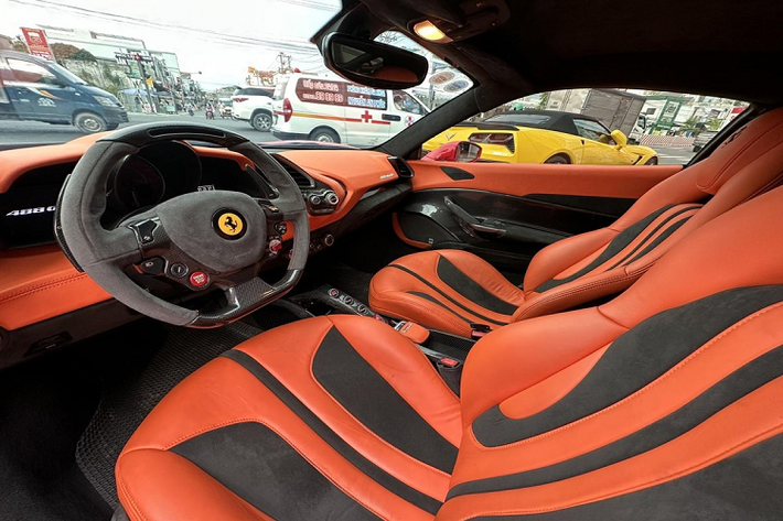 Hiện tại, chiếc siêu xe Ferrari 488 GTB độ body kit Misha Designs của đại gia Bình Dương đang được chào bán lại với mức giá 13 tỷ đồng, đã bao gồm 3 tỷ đồng cho tiền độ, trước đó, xe được 1 showroom ở Hà Nội chào bán tận 14,5 tỷ đồng.