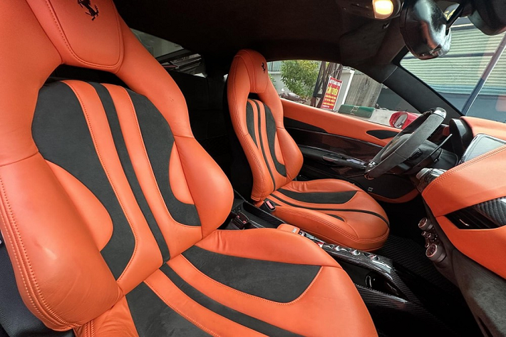 Nội công này kết hợp cùng hộp số ly hợp kép 7 tốc độ, nhờ đó, siêu xe Ferrari 488 GTB có gói độ khủng Misha Designs mất khoảng thời gian 3 giây để tăng tốc từ vị trí xuất phát lên 100 km/h trước khi đạt vận tốc tối đa 330 km/h.