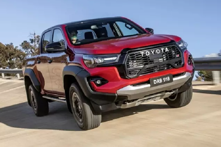 Toyota Hilux GR Sport 2023 mới vừa được giới thiệu tại Úc với cảm hứng từ đường đua Dakar Rally danh tiếng. Mẫu xe này là dòng GR Sport thứ tư được Toyota Australia phát triển, sau các biến thể trước đó dành riêng cho thị trường Thái Lan, Nhật Bản và Châu Âu.