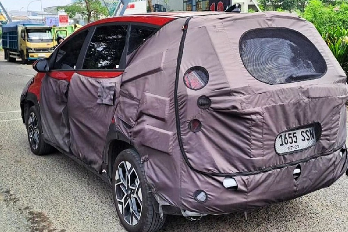 Khác với phiên bản thường, Hyundai Stargazer X chỉ dùng hộp số tự động biến thiên vô cấp IVT và hệ dẫn động cầu trước.