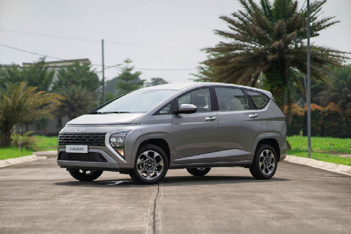 Hyundai đã đăng ký bản quyền thương hiệu Stargazer X trên trang web của Bộ Pháp luật và Nhân quyền Indonesia hồi tháng 3/2023. Tuy nhiên vào thời điểm đó, hãng không đưa ra bất kỳ thông tin nào về sự xuất hiện của mẫu MPV cỡ nhỏ này. Đến nay, thông tin về Hyundai Stargazer X 2023 mới đã được nhân viên tư vấn bán hàng ở Indonesia xác nhận.