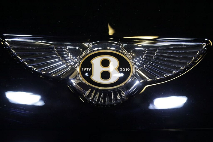 Bentley đã báo cáo doanh số tăng trưởng ở mọi thị trường, ngoại trừ Trung Quốc. Cụ thể, thị trường quan trọng thứ 2 của Bentley là Trung Quốc ghi nhận sự sụt giảm doanh số đến 9% so với năm 2021, khi chỉ bán ra được 3.655 chiếc.
