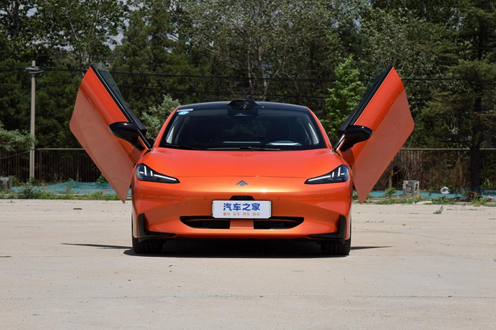 Chính vì điều này mà giờ đây, là thời điểm quá hợp lý để giúp Aion Hyper GT 2023 mới được tung ra thị trường, nhằm nâng cao sự nhận diện của thương hiệu, đa dạng về phân khúc, mẫu mã và cả giúp phần nào cho việc tăng doanh số.
