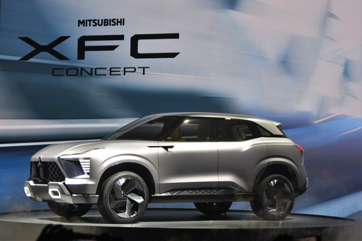 "Về kích thước, chúng tôi hi vọng xe sẽ lớn hơn các mẫu SUV cỡ B khác. Tuy nhiên, xe vẫn sẽ khá nhỏ gọn", ông Hikaru Mii giải thích. Hiện hãng Mitsubishi chưa hé lộ thời điểm bán XFC phiên bản thương mại ra thị trường.