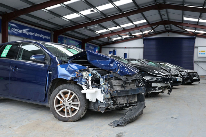Nhưng nếu xe điện bị vứt bỏ ngay từ giai đoạn đầu, bộ pin của xe bị thải ra môi trường thì xe điện sẽ không còn những ưu điểm đúng như ý nghĩa xe xanh khi nó được sản xuất ra nữa.