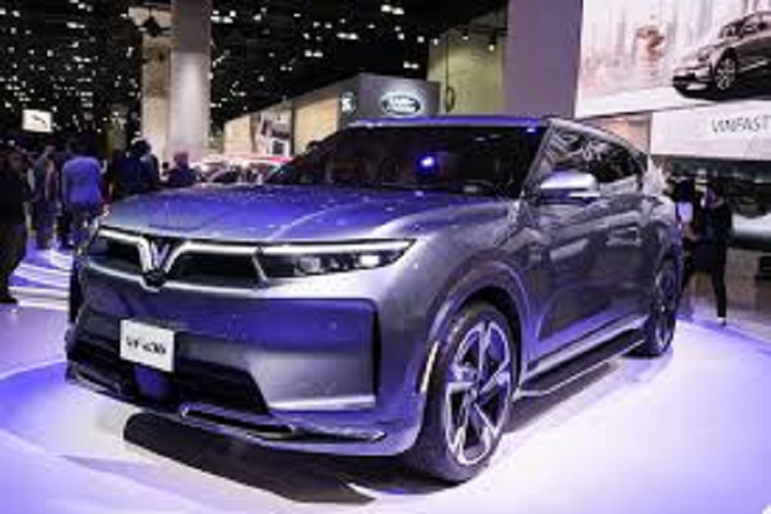 Trong tương lai, nếu những chiếc xe điện bị hỏng pin càng nhiều thì việc xử lý pin lại càng cấp bách và quan trọng. Xe điện được ra đời nhằm hạn chế phát thải khí CO2 ra môi trường. Theo nghiên cứu, xe điện phải chạy hàng nghìn dặm mới có thể bù đắp được lượng khí carbon thải ra trong quá trình sản xuất.