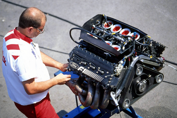 "Ford đang trở lại đỉnh cao của môn thể thao này, đưa truyền thống đổi mới, bền vững và điện khí hóa lâu đời của Ford đến một trong những giai đoạn dễ thấy nhất trên thế giới."