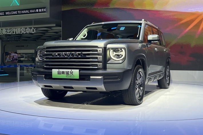 Trong triển lãm Ô tô Thành Đô 2023 hiện đang diễn ra tại Trung Quốc, thương hiệu Haval của hãng xe Great Wall Motor đã ra mắt mẫu SUV mới mang tên Raptor. Cái tên Haval Raptor 2024 mới này có lẽ sẽ khiến nhiều người liên tưởng đến phiên bản hiệu suất cao của các mẫu xe bán tải Ford như Ranger Raptor và F-150 Raptor.