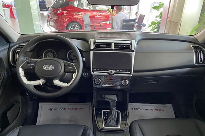Cung cấp sức mạnh cho Hyundai Creta là khối động cơ 1.5L, cho công suất 113 mã lực và mô-men xoắn 144 Nm, kết hợp hộp số tự động vô cấp CVT và hệ dẫn động cầu trước.