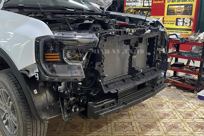 Tuy vậy, có không ít người đã buôn ra câu nói đỉnh cao của độ xe là về "zin" nhưng ám chỉ sau nhiều năm độ xe rồi cũng chán. Tuy nhiên, để hiểu được câu trên thì trước đó, phải độ cho "vợ 2" hết bài rồi mới tính chuyện có nên trả xe về nguyên bản hay không, ngay cả khi việc đăng kiểm hiện nay là rất khó khăn cho những chiếc xe nâng cấp trang bị.