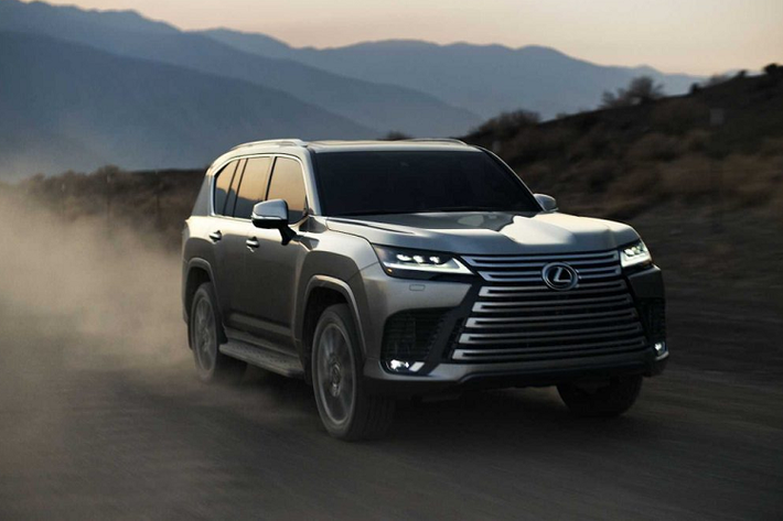 Việc Lexus đăng ký nhãn hiệu cho cái tên LX 700h có thể thấy rằng xe sẽ sớm được trình làng trong thời gian tới. Khi đó, Lexus LX và Toyota Land Cruiser hybrid cũng có thể sẽ xuất hiện đồng thời với phiên bản facelift hoặc chỉ giới thiệu một vài nâng cấp “nhẹ”.