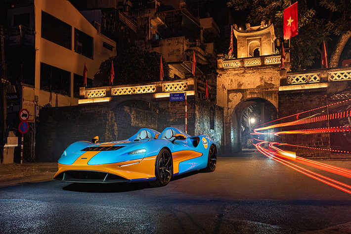 Ngay khi McLaren Elva xuất hiện tại Việt Nam, Minh Nhựa sẽ tạo ra 1 cột mốc mới cho mình cũng như các đại gia Việt khi tậu một chiếc hypercar không mui, điều mà thời tiết ở Việt Nam thường không ủng hộ cho các xe mui trần di chuyển, rất có thể Minh Nhựa phải tính phương án thủ sẵn vài cái ô để che cho mình và nội thất xe McLaren Elva không bị ướt nhẹp khi di chuyển trên đường phố Sài thành mà mưa bất chợt.
