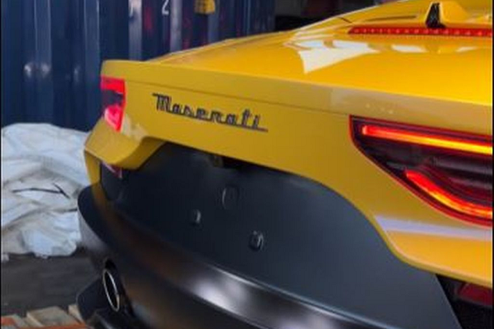 Trong khi Maserati thiết kế khung liền khối của chiếc coupe để giảm trọng lượng và tăng hiệu suất của xe thì kiểu dáng liền khối của Cielo lại tập trung vào việc tăng độ cứng. MC20 Cielo chỉ nặng hơn 65 kg so với MC20 phiên bản coupe.