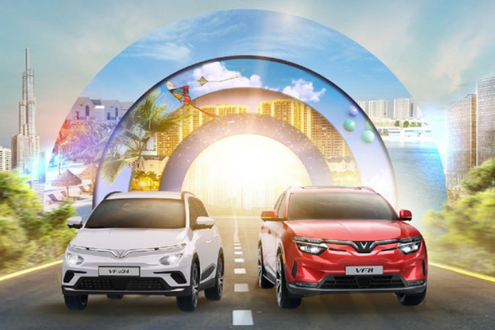 Trong tháng 4/2023 vừa qua, đánh dấu sự bùng nổ của ôtô điện khi có đến 2 mẫu Vinfast cùng góp mặt trong danh sách xe bán chạy nhất Việt Nam. Đáng chú ý, với doanh số 2.332 xe bán ra, VinFast VF e34 đã vươn lên vị trí dẫn đầu, bỏ xa Ford Ranger hơn 900 xe.