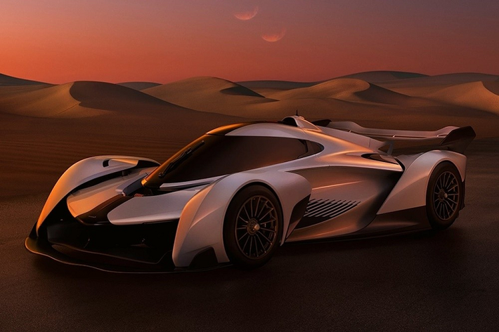McLaren Solus GT McLaren Solus GT được đánh giá là mẫu xe đua sản xuất giới hạn đẹp mắt. Xe sử dụng động cơ V10, dung tích 5.2L được chế tạo bởi chuyên gia động cơ xe đua Judd, tạo ra công suất tối đa 829 mã lực và mô men xoắn cực đại 649 Nm với vòng tua máy lên tới 10.000 vòng/phút.