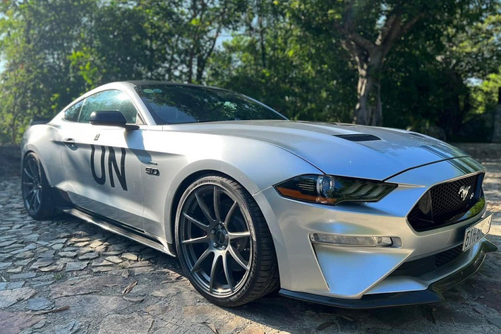 Tháng 6/2022, chiếc Hennessey Heritage Edition Mustang đặc biệt xuất hiện trong garage của ông Đặng Lê Nguyên Vũ đã gây bất ngờ với nhiều người, dựa vào các thông tin trước đó chỉ có đúng 1 chiếc xe được mang về nước, vì thế, nhiều người tin rằng đây chính là chiếc xe Hennessey Heritage Edition Mustang đầu tiên về Việt Nam.