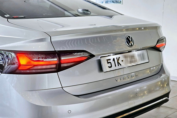 Volkswagen Virtus đắt nhất phân khúc sedan hạng B tại Việt Nam hiện nay. Vào hồi cuối tháng 6/2023, một số đại lý đã chạy chương trình khuyến mại cho mẫu xe này. Theo đó, một đại lý ở khu vực Hà Nội chạy chương trình ưu đãi 100% lệ phí trước bạ Volkswagen Virtus. Nhờ đó, khách hàng sẽ tiết kiệm được số tiền từ 95 - 128 triệu đồng khi làm thủ tục đăng ký xe, tùy theo phiên bản và tỉnh, thành đăng ký.