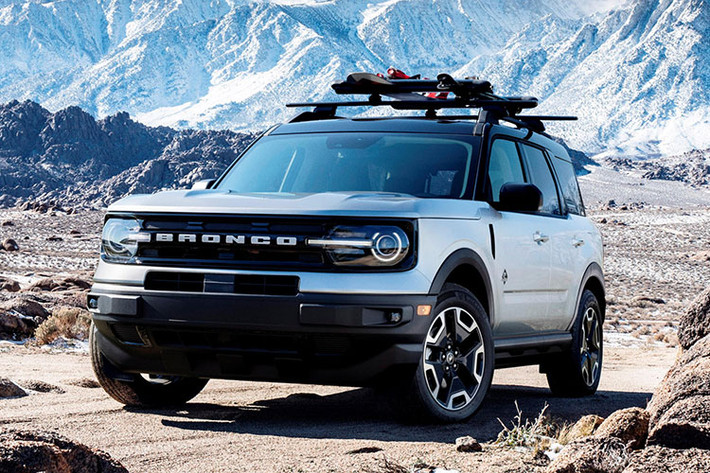 Sau khi đưa mẫu xe SUV Ford Bronco đến châu Âu, Ford đang tiếp tục đưa mẫu SUV địa hình hot hit của mình đến Trung Quốc. Theo đó, thay vì nhập khẩu từ Mỹ Ford Bronco sẽ được sản xuất ngay tại thị trường tỷ dân bởi liên doanh giữa Ford và tập đoàn Jiangling Motors (JMC).