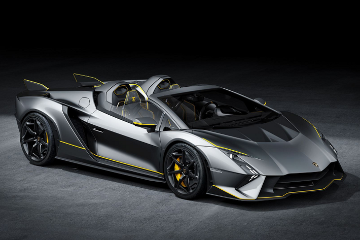 Đây sẽ là hai chiếc xe cuối cùng từ Lamborghini sử dụng V12 hút khí tự nhiên. Sau Invencible và Autentica, các thế hệ mới nhất của Lamborghini sẽ trang bị động cơ V12 hybrid sẽ ra mắt trong vài tuần tới.