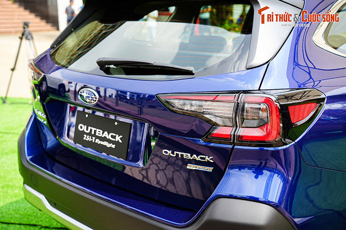 Tính năng Auto Restore (Tự động khôi phục) trên X-mode ở phiên bản Subaru Outback 2023 cho phép chuyển sang “chế độ chờ” khi xe di chuyển với vận tốc trên 40km/h và sau đó sẽ được kích hoạt lại khi xe chạy ở vận tốc dưới 35km/h.