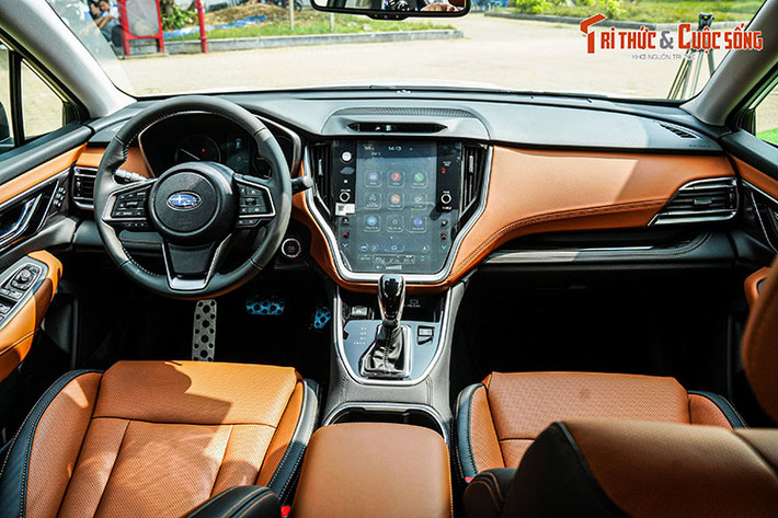 Subaru Outback 2023 chỉ có một số nâng cấp nhẹ - đặc biệt là một số tính nange so với phiên bản cũ đang bán ra tại thị trường Việt Nam, còn lại, tất cả đều không thay đổi.