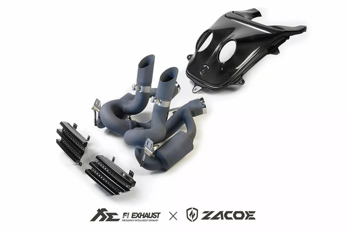 Hệ thống này thoát trực tiếp từ khoang động cơ, giống hệ thống ống xả trên McLaren 600LT phiên bản giới hạn