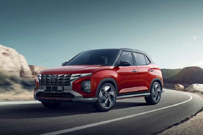Cùng với đó, Mitsubishi XForce cũng sẽ còn phải đối đầu với đối thủ đồng hương rất “sừng sỏ” khác đã nhanh chân ra mắt thị trường vào tháng 9 này - đó chính là Toyota Yaris Cross. Còn chưa kể tới hàng loạt những cái tên quen thuộc khác đã có mặt nhiều năm và khẳng định được vị thế vững mạnh của mình, như: Kia Seltos, Mazda CX-3, hay Peugeot 2008. Sự xuất hiện của XForce chắc chắn sẽ làm phân khúc CUV cỡ B nóng hơn bao giờ hết.