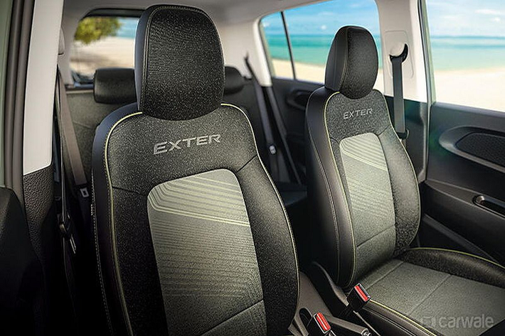 Hyundai xác nhận Exter sẽ được trang bị công nghệ kết nối cao cấp như điều khiển bằng khẩu lệnh hỗ trợ nhiều ngôn ngữ hay khả năng cập nhật phần mềm (cả hệ thống giải trí lẫn bản đồ định vị) qua kết nối Internet.