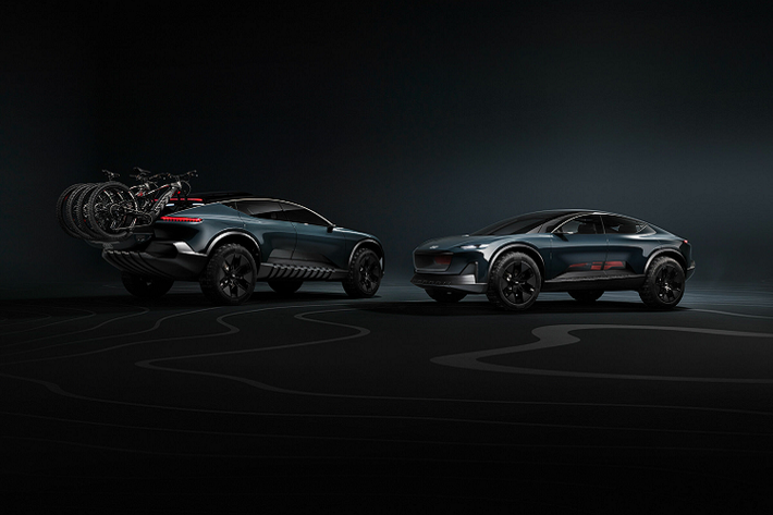 Điểm độc đáo của Audi Activesphere concept mới là chiếc xe có thể mở rộng không gian phía sau như chiếc xe bán tải. Nó được thực hiện trên nên tảng Platform Electric và chạy bằng pin sản sinh công suất 435 mã lực, phạm vi hoạt động 572 dặm (tương đương 920 km) và hệ thống treo khí nén chủ động với khoảng sáng gầm xe 9,76 inch.
