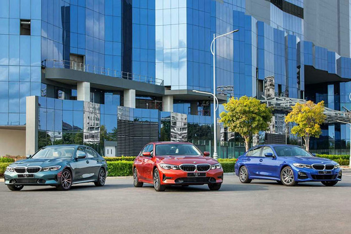 Hai con số tương ứng ở bản cao cấp nhất là 258 mã lực và 400 Nm. Ngoài ra, bản cao cấp nhất còn được trang bị hệ thống treo M Sport và khóa vi sai cầu sau M Sport. Với những ai muốn trải nghiệm cảm giác sở hữu xe sang mà chưa có đủ điều kiện kinh tế thì đây có thể là lựa chọn đáng cân nhắc.