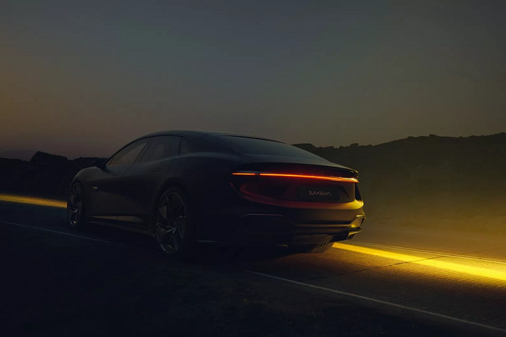 Sau Eletre và Emeya, Lotus Cars đặt lộ trình giới thiệu 2 mẫu xe mới nữa cho đến năm 2026, tất cả đều được ra đời từ nhà máy ở Trung Quốc. Năm 2025 sẽ có mẫu xe Type 134 ở phân khúc SUV phổ thông, còn năm 2026 sẽ có chiếc xe thể thao Type 135.