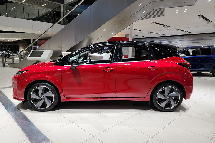 Chính vì vậy việc đưa Nissan NOTE e-Power thế hệ mới ra thị trường có thể là bước đi chưa hợp lý ở thời điểm hiện tại.