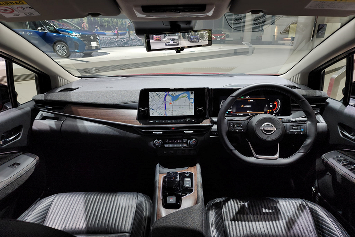 Điểm thu hút nhất trên mẫu xe Nissan NOTE e-Power hatchback mới này đến từ khối động cơ e-Power thế hệ 2, cũng được trang bị trên mẫu Nissan Kicks e-Power đang bán tại Việt Nam.