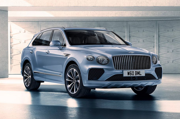 Bentayga là một trong những sản phẩm quan trọng nhất của Bentley, do đó, hãng xe tới từ Anh Quốc luôn chú trọng việc làm mới mẫu SUV này. Sau bản nâng cấp ngoại hình ra mắt vào năm 2021, mới đây, hãng lại tiếp tục trình làng Bentley Bentayga 2024 mới với những thay đổi quan trọng về trang bị và động cơ.