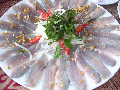 5. Gỏi, muối chua. Các phương pháp chế biến như làm gỏi, muối chua được nhiều người yêu thích bởi giúp món ăn đậm vị, thanh mát, phù hợp với thời tiết nóng nực mùa hè.