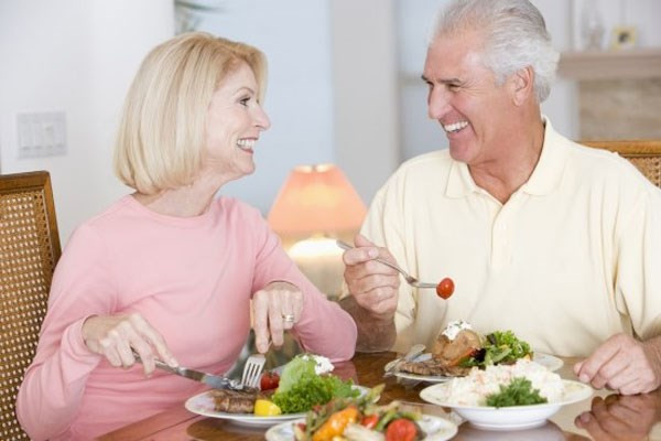 Bạn có thể nghỉ hưu sớm nhưng phải đặt ra cho mình một lịch trình sau khi bỏ công việc, chẳng hạn như xác định sẽ làm gì vào buổi sáng, làm việc nhà tập thể dục hay có những hoạt động nào khác thay thế công việc không.