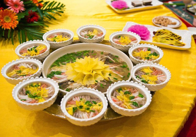 Loại hoa này cũng có nồng độ cao các hợp chất phenolic chống viêm và giảm các loại ung thư nhất định.