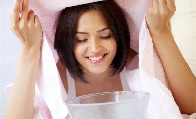 Tía tô chứa tinh dầu perila aldehyd và limonene, giúp ra mồ hôi, giải phóng các chất độc trong cơ thể, giúp tái tạo các mô tế bào. Ảnh: acnes.