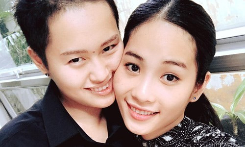Lệ Nam cho hay, vì giới tính của mình, cô từng nghĩ đến cái chết nhưng nhờ sự an ủi của Bảo Thy cô mới vơi đi nỗi buồn. Cô tự nhủ với lòng mình, phải sống và sống thật tốt để chứng minh cho mọi người thấy, đồng tính không phải là tội lỗi, mà cần phải thông cảm, thấu hiểu, và chia sẻ. (Ảnh: FBNV)