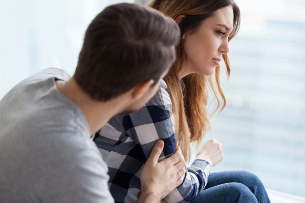 Có năng lực tích cực khi về nhà. Phụ nữ hiện đại rất thông minh, họ có thể đảm nhiệm nhiều vị trí quan trọng trong xã hội. Đôi khi, họ phải vắt kiệt sức lực, trí tuệ để hoàn thành nhiệm vụ.