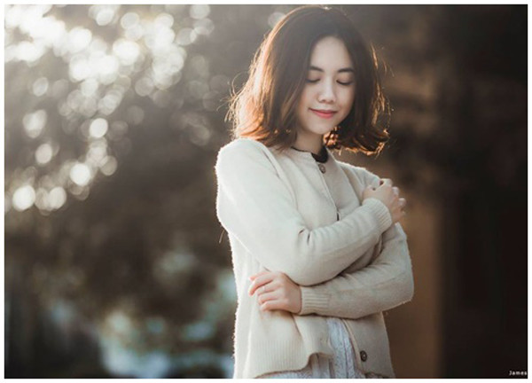 Trong tình cảnh này, nam giới có được người phụ nữ ôn nhu, không phàn nàn được ví như bắt được “vàng mười”. Phụ nữ thường xuyên phải cân não thu chi trong nhà, áp lực đủ đường mà không mạt sát đối phương chứng tỏ cô ấy rất hiểu khó khăn của chồng.