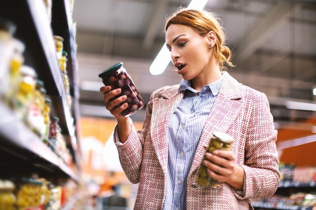 Tocopherols là phụ gia thực phẩm với cái tên có vẻ nguy hiểm nhưng thực chất, về cơ bản Tocopherols là vitamin E, được sử dụng làm chất bảo quản để ngăn chặn dầu và chất béo trong sản phẩm không bị ôi thiu.